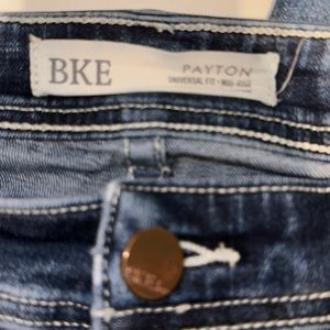 BKE BUCKLE JEANS